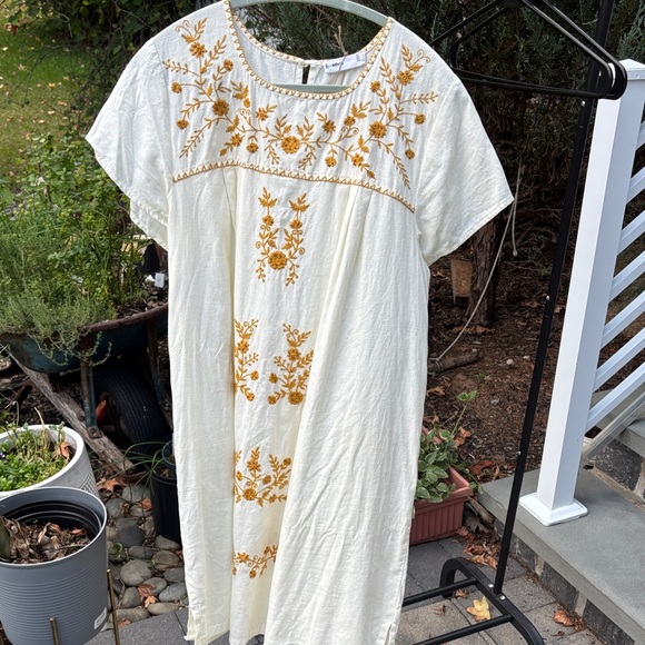 Mango White Dress with Gold Embroidery - Picture 1 of 3